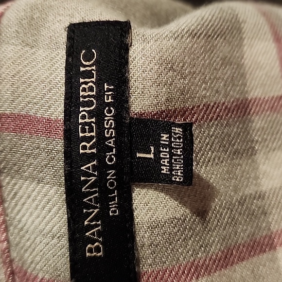 Banana Republic Dillion classic fit gray/white/pink plaid button up size L PTP22 - Picture 6 of 6